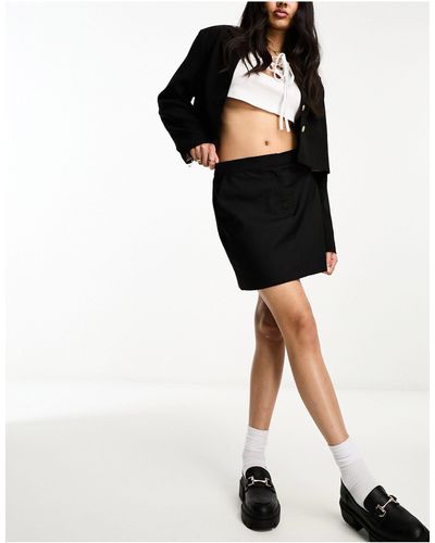 NA-KD Tailored Mini Skirt With Flipped Waist Band - Black