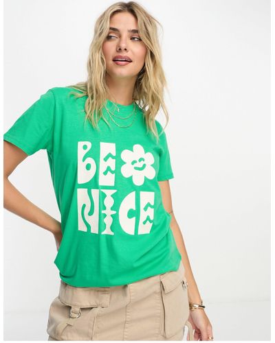 French Connection Camiseta verde palmera con estampado gráfico "be nice"