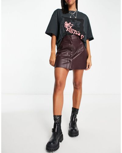TOPSHOP Mini-jupe boutonnée en imitation cuir à coutures apparentes - bordeaux - Rouge