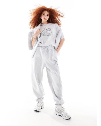 ASOS jogger Co-ord With Sports Graphic Logo - White