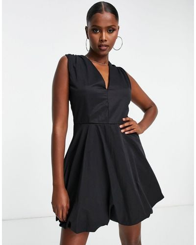 Trendyol Mouwloze Mini-jurk Met V-hals - Zwart