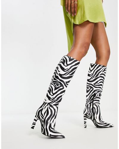 ASOS – cancun – kniehohe stiefel mit zebramuster - Weiß