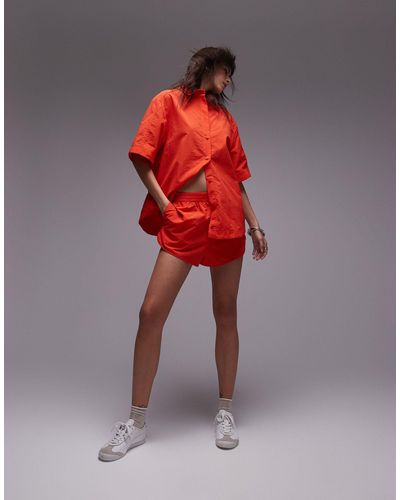 TOPSHOP – runner-shorts aus nylon - Rot
