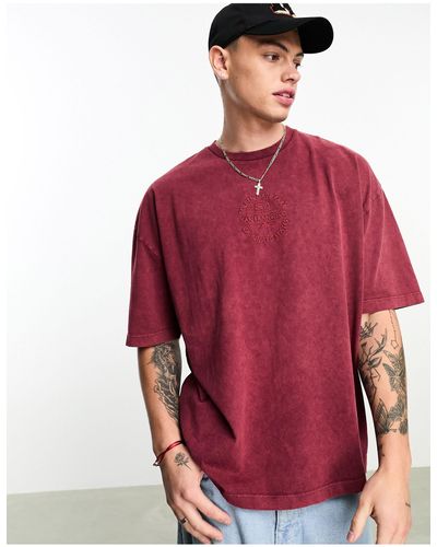ASOS T-shirt oversize pesante slavato con ricamo sul petto - Rosso