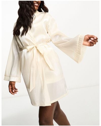 Loungeable Bridesmaid Taffeta Short Robe - Natural