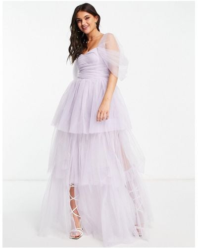 LACE & BEADS Exclusivité - robe longue en tulle à épaules dénudées et volants étagés - lilas - Blanc
