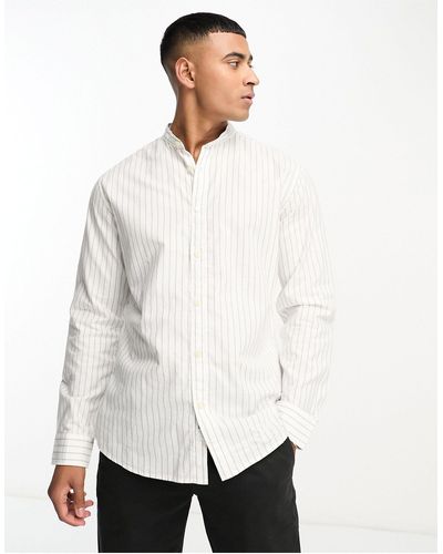 SELECTED Camisa blanco hueso a rayas con cuello mao