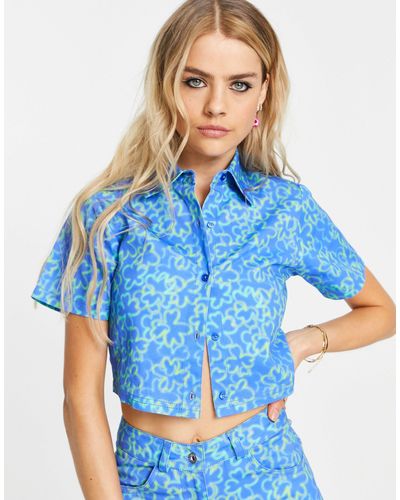 Collusion Camisa corta para festivales con estampado floral neón - Azul