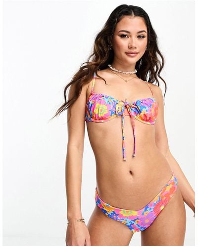 Kulani Kinis – sapphire sun – gerafftes bügel-bikinioberteil mit blumenmuster - Mehrfarbig