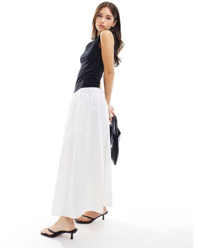 ASOS Vestido largo negro y blanco marfil con diseño en contraste y falda