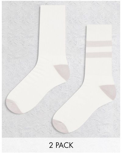 ASOS Confezione da 2 paia di calzini sportivi bianchi - Bianco