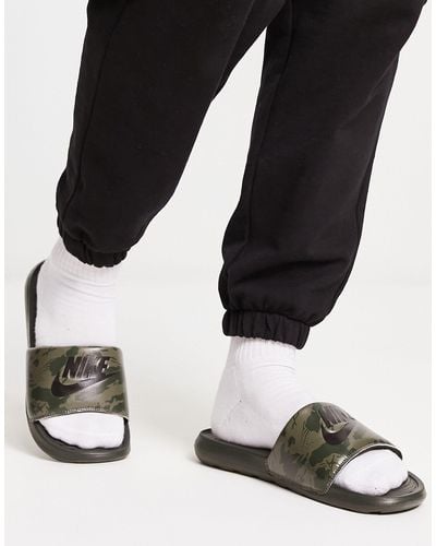 Nike Victori One - Slippers Met Camouflageprint - Zwart