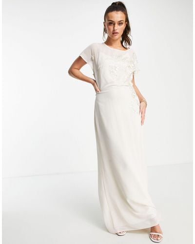 Hope & Ivy Bridal Tie Back Embroidered Maxi Dress - White