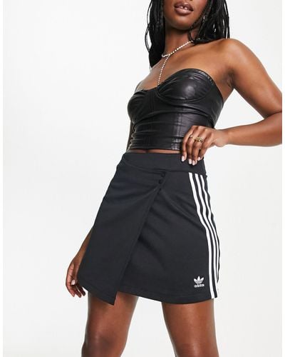 adidas Originals Adicolour Three Stripe Wrap Mini Skirt - Black