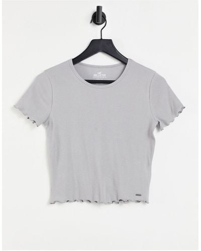 Hollister T-shirts for Women, Online Sale up to 71% off