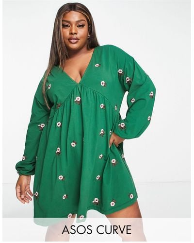 ASOS Asos Design Curve V Neck Smock Mini Dress With All Over Daisy Embroidery - Green