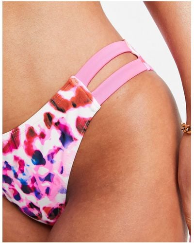 Figleaves Slip bikini a vita bassa rosa leopardato con fascette sottili laterali