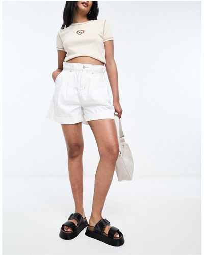 Urban Revivo Pantalones cortos s con cinturilla paperbag - Blanco