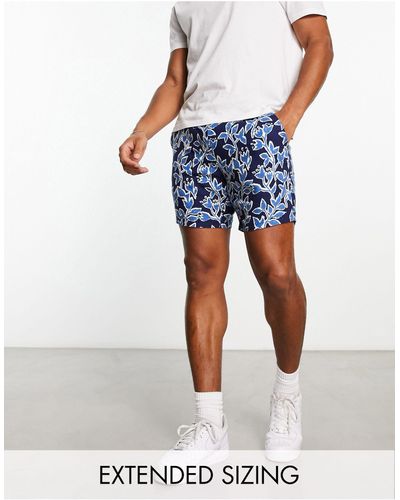 ASOS – schmale, mittellange leinen-shorts mit blauem blumenmuster