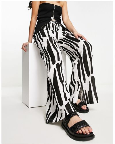 ASOS Pantalon imprimé à taille élastique en gaze - noir et blanc - Multicolore