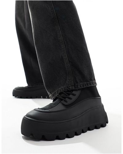 ASOS Botas negras estilo calcetín con cordones, suela gruesa y detalle - Negro
