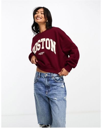 Stradivarius Sweat souple à imprimé boston - lie-de-vin - Rouge