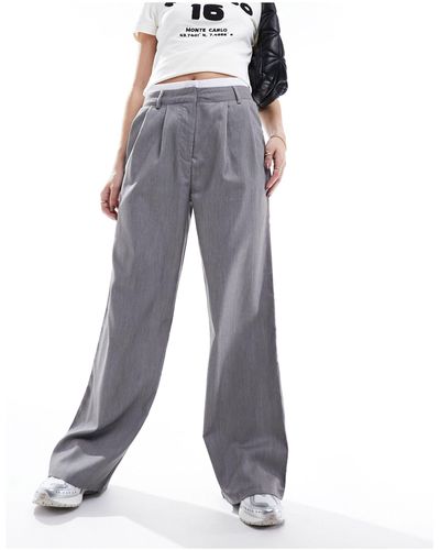 New Look Pantaloni grigi con dettaglio stile boxer - Grigio