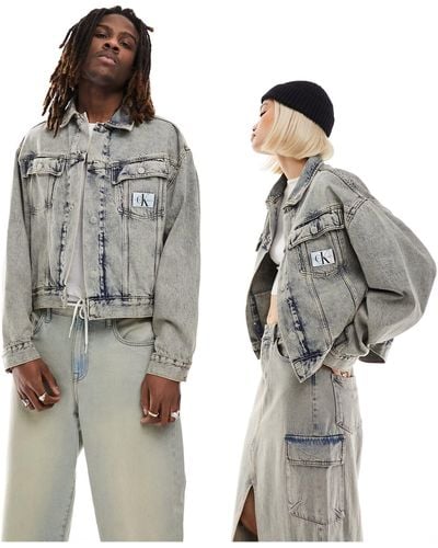 Calvin Klein Giacca di jeans squadrata unisex lavaggio medio - Nero