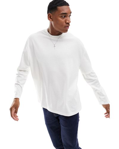 ASOS T-shirt oversize en tissu gaufré à manches longues contrastantes - écru - Blanc