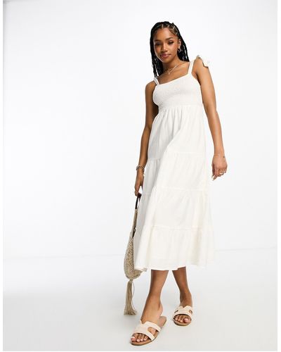 Miss Selfridge Vestido largo color escalonado con detalle - Blanco