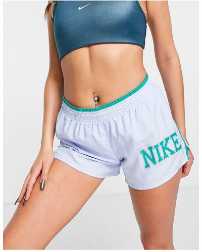 Nike Swoosh run dri-fit 10k - pantaloncini e verdi con logo heritage - Blu