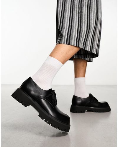 Koi Footwear Zapatos s con suela gruesa y cordones pinemoon - Negro