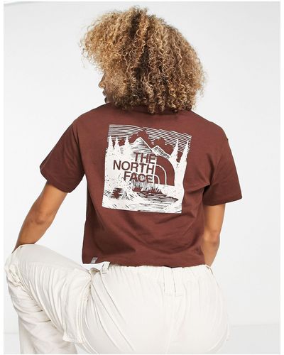 The North Face Redbox Celebration - Cropped T-shirt - Zwart