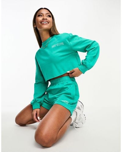 Threadbare Long Sleeve Slogan Crop Top And Sweatpants Shorts Set - Green