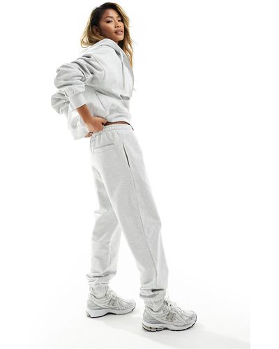 The Couture Club Co-ord Emblem Relaxed joggers - White