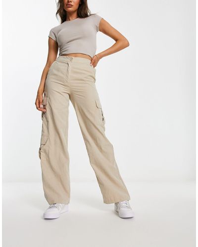 New Look Pantaloni cargo a fondo ampio color pietra - Neutro