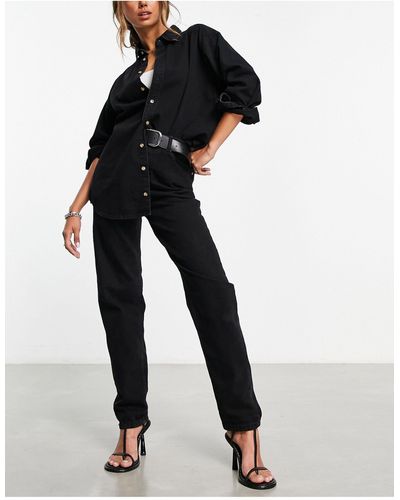 ASOS – locker geschnittene mom-jeans - Schwarz