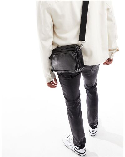 ASOS Sac bandoulière en cuir avec poches zippées - Blanc