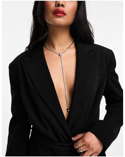 True Decadence Lariat Necklace With Crystal Embellishment - Black