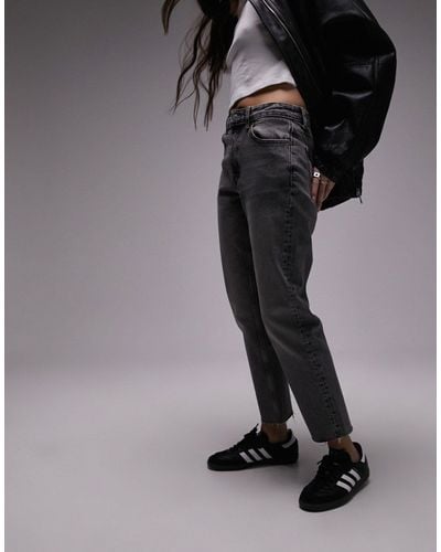 TOPSHOP Cropped Mid Rise Straight Jeans With Raw Hems - Black