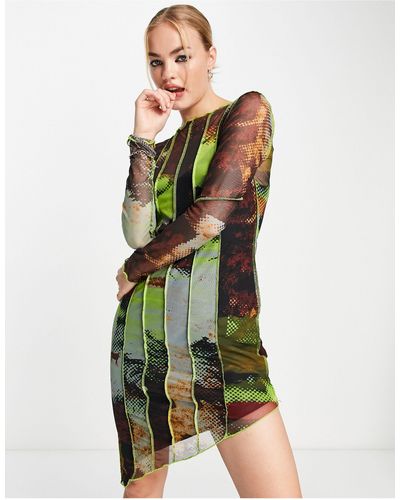 TOPSHOP Naadloze Mini-jurk Van Mesh Met Naden, Grafische Print En Asymmetrische Zoom - Groen