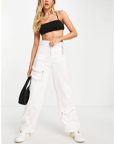 Missguided Pantalon cargo à poches - crème - Blanc