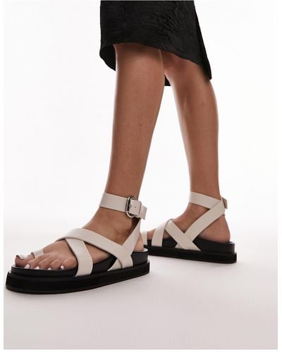 TOPSHOP Jaydee Strappy Sandal With Toe Loop - Black