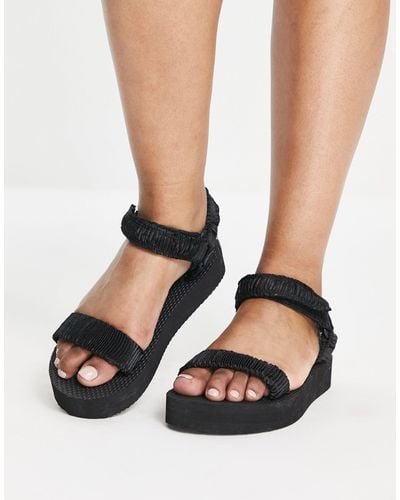 New Look Chunky Sandals - Black