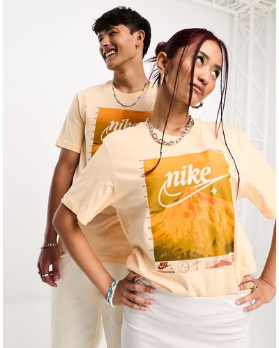 Nike T-shirt unisexe à imprimé volcan - pêche - Orange