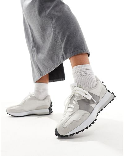 New Balance 327 – e sneaker – exklusiv nur bei asos - Grau