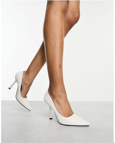 Glamorous Pointed High Heeled Court Shoes - White