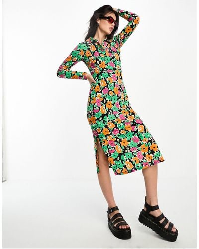 ONLY Exclusivité - robe chemise mi-longue à motif fleuri - Vert