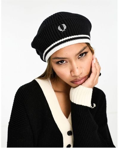 Fred Perry Knitted Logo Tipped Beret - Black