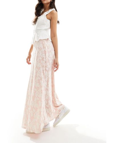 Daisy Street Mid Rise Jacquard Maxi Skirt With Lace Trim - White